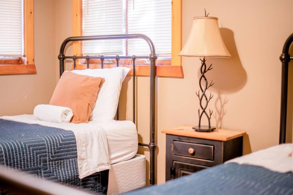 Fall Getaway Resort-3 King Suites, Dog-Friendly Seeley Exteriér fotografie