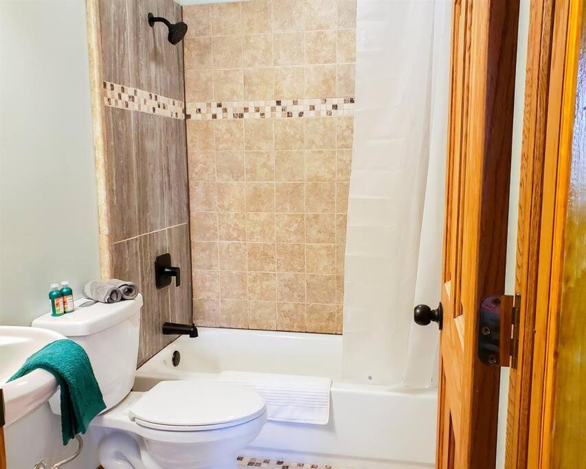 Fall Getaway Resort-3 King Suites, Dog-Friendly Seeley Exteriér fotografie