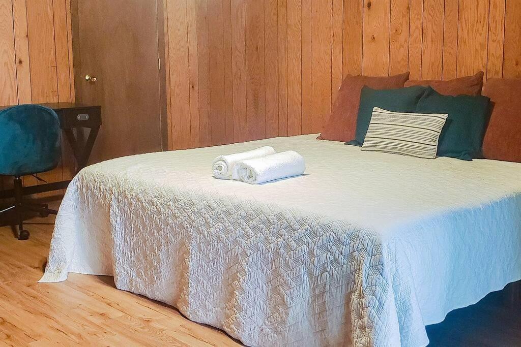 Fall Getaway Resort-3 King Suites, Dog-Friendly Seeley Exteriér fotografie